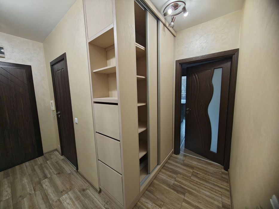 Дава се под наем Тристаен апартамент в Варна, Левски - 91 кв.м за 747.66 € - Снимка #12
