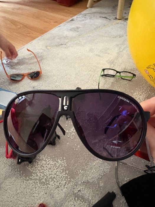 Мъжки слънчеви очилa Carrera