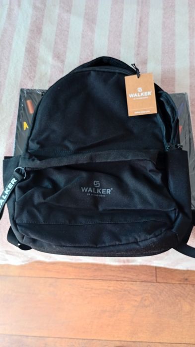 Ghiozdan/ Rucsac Walker Nou+ 10 caiete mari. Oferta.