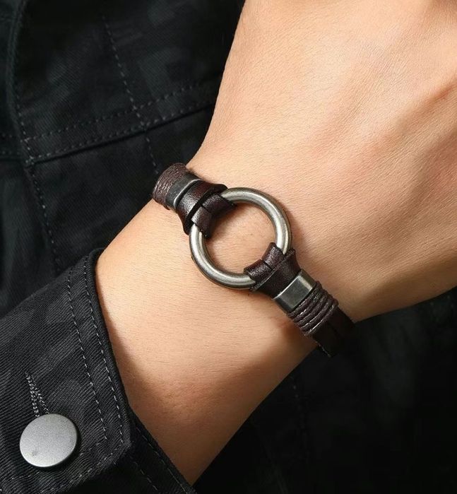 Браслет кожанный и металлический