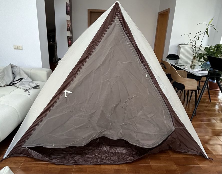 Cort de plaja nou, perfect pentru vara!