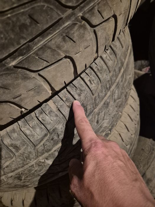 Продаю шины размером 265 60 r18