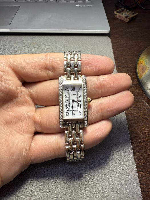 Продам часы 750 пробы Швейцария