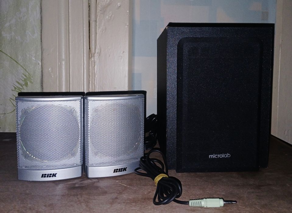 Акустику 2.1 Microlab m 113