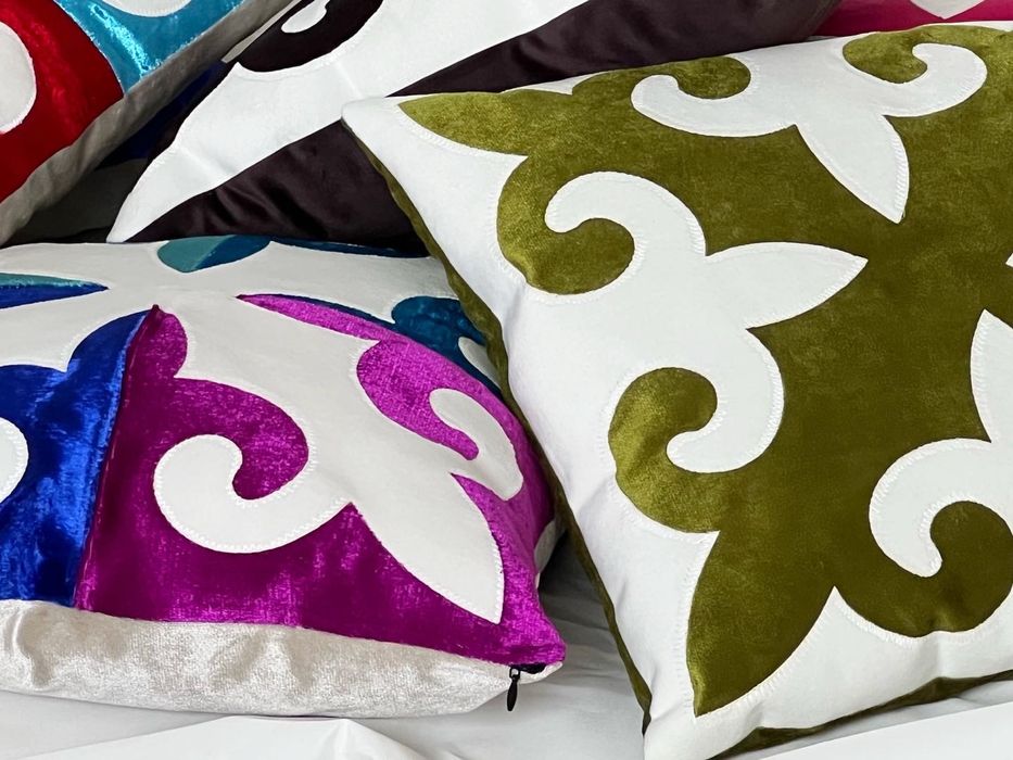 Тойбастар, жастыктар, тойшашу