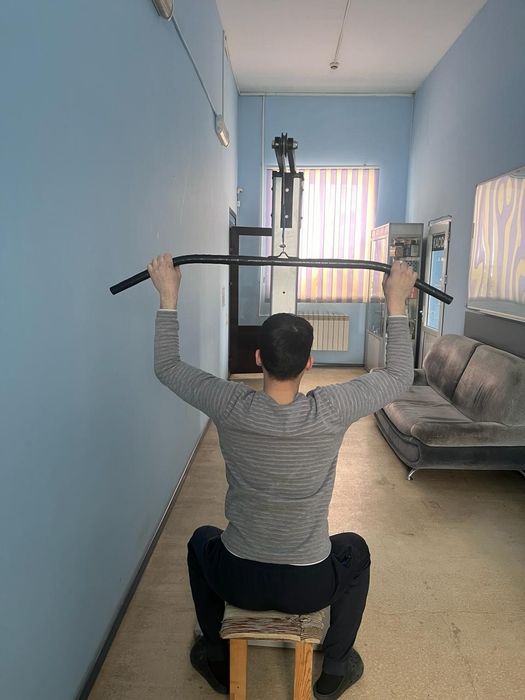 Тренажерный для рук и плечи