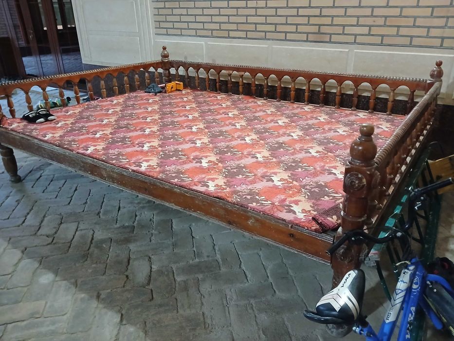 Кровать. Тапчан б/у