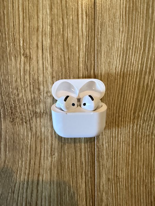 AirPods 4 Livrare cu verificare