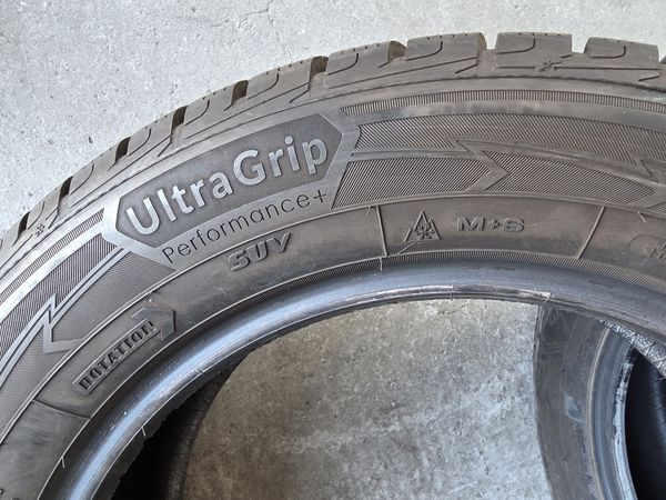225/60/18 Goodyear 4бр