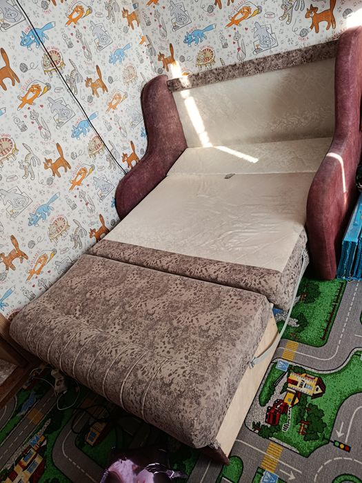 Продам диван, недорого