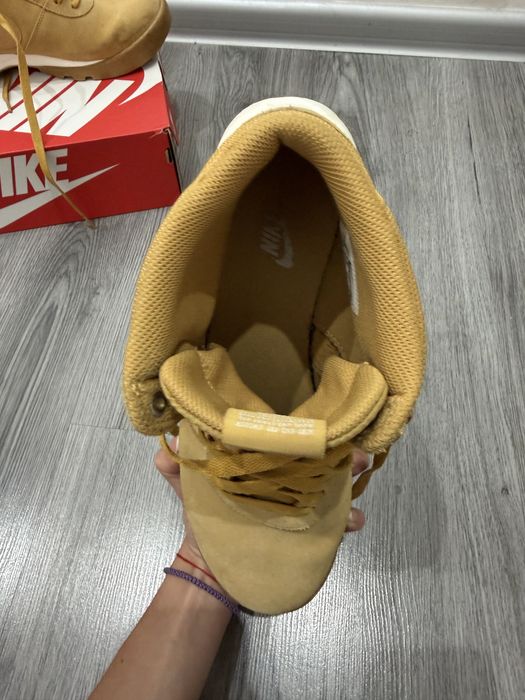 Nike Зимни обувки Hoodland Suede