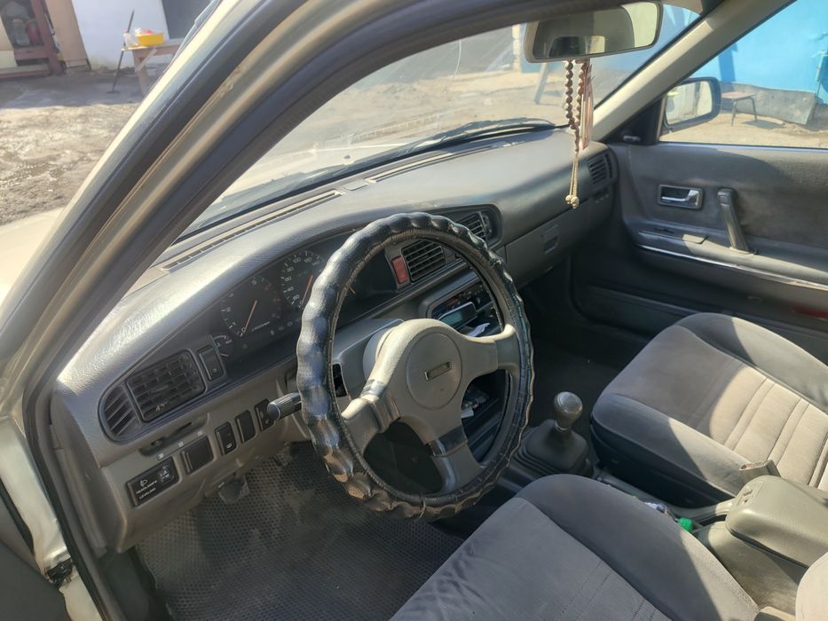 Автомобиль Мазда