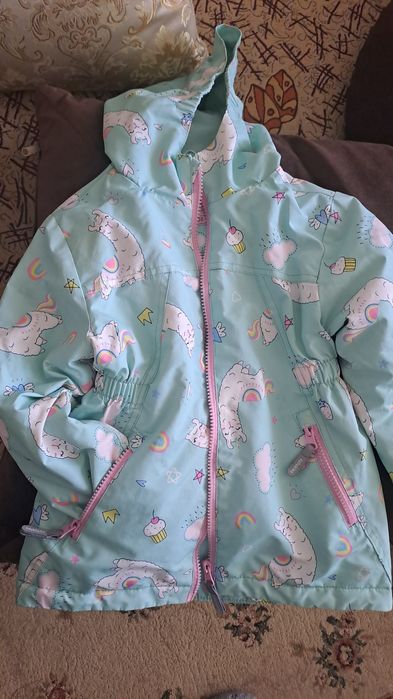 Продам детскую куртку