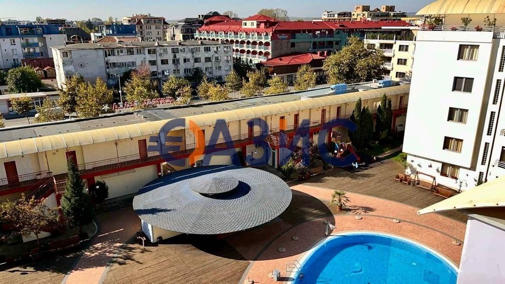 Продава се Двустаен апартамент в к.к. Слънчев бряг - 71 кв.м за 895 €/кв.м - Снимка #4