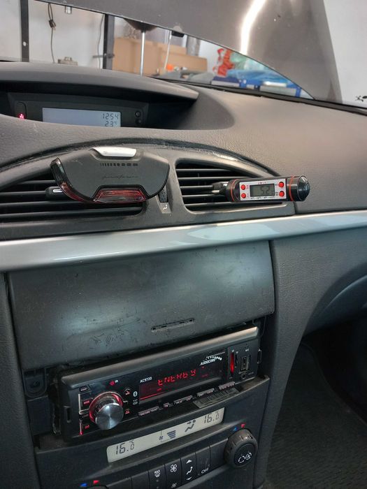 Автодиагностика.Зареждане на автоклиматици.Ремонт.