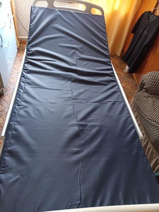 Кровать медицинская