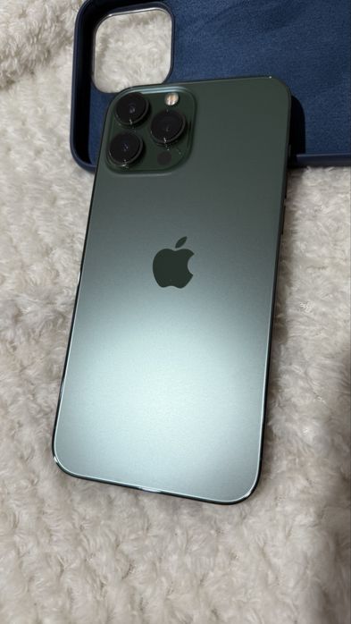 Продаю Iphone 13pro max