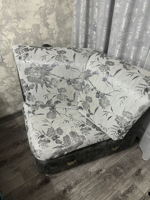 Диван угловой с креслом