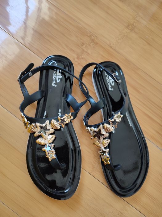 Распродажа. Босоножки летние, новые