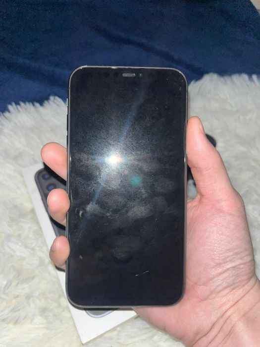 Айфон 11 сатылады