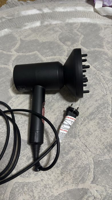 Фен по типу Dyson