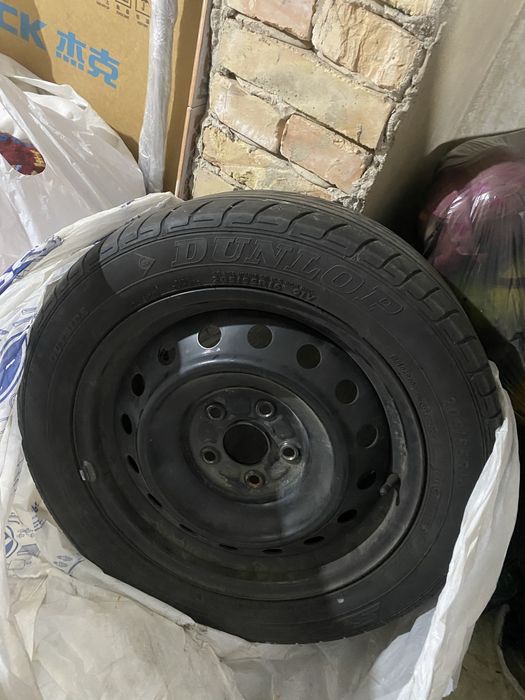 Продам японские шины с дисками Dunlop