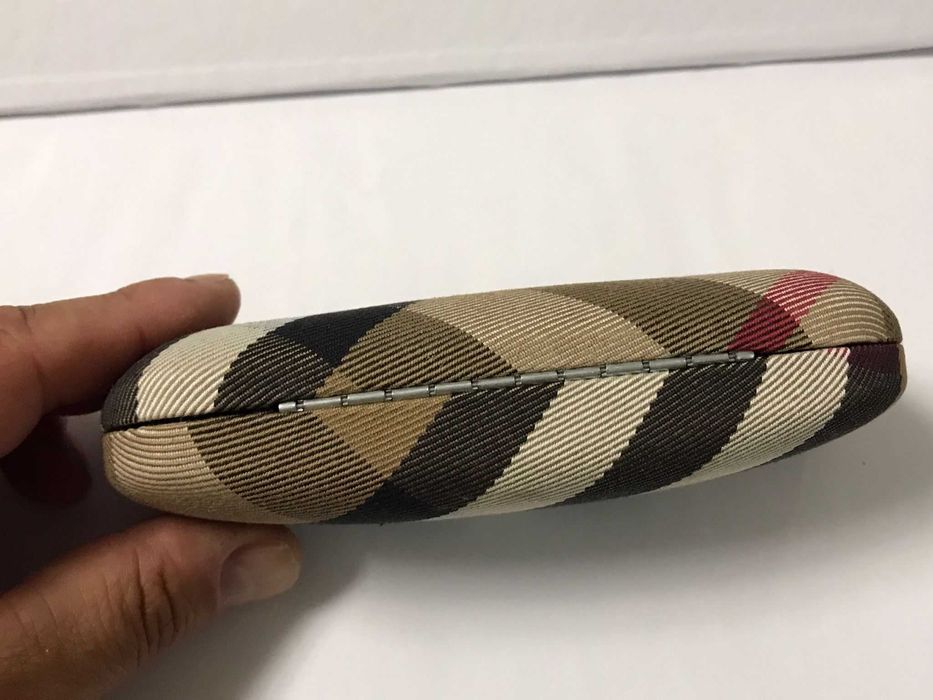 Toc Etui ochelari Burberry