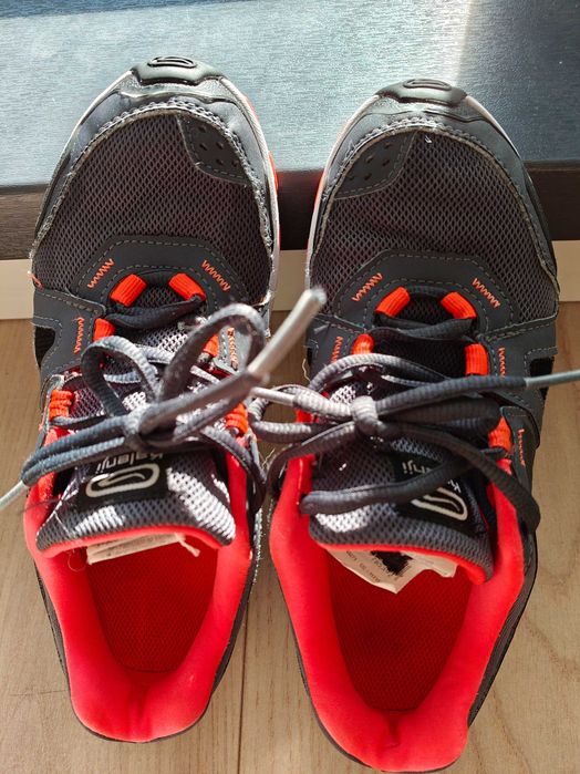 Adidasi baieti marimea 34 Decathlon