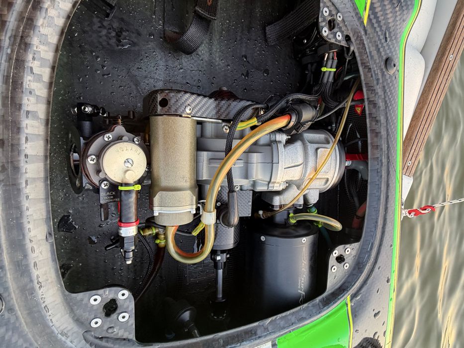 Jetsurf factory gp100 2017 4200€ neg
