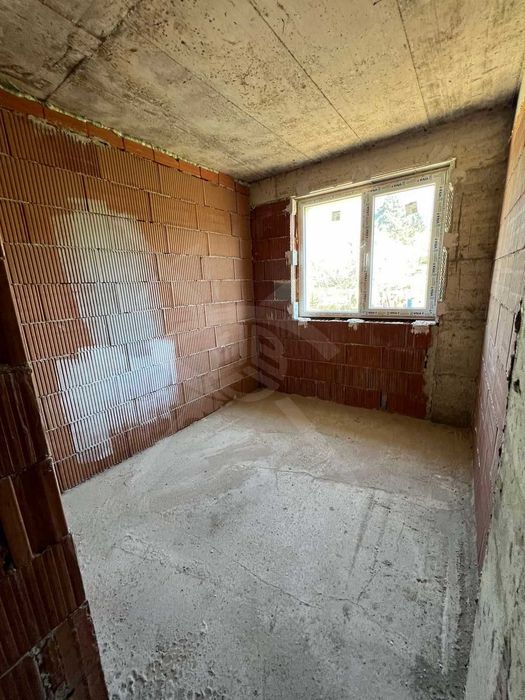 Продава се Тристаен апартамент в Варна, Възраждане 2 - 55 кв.м за 1437 €/кв.м - Снимка #2