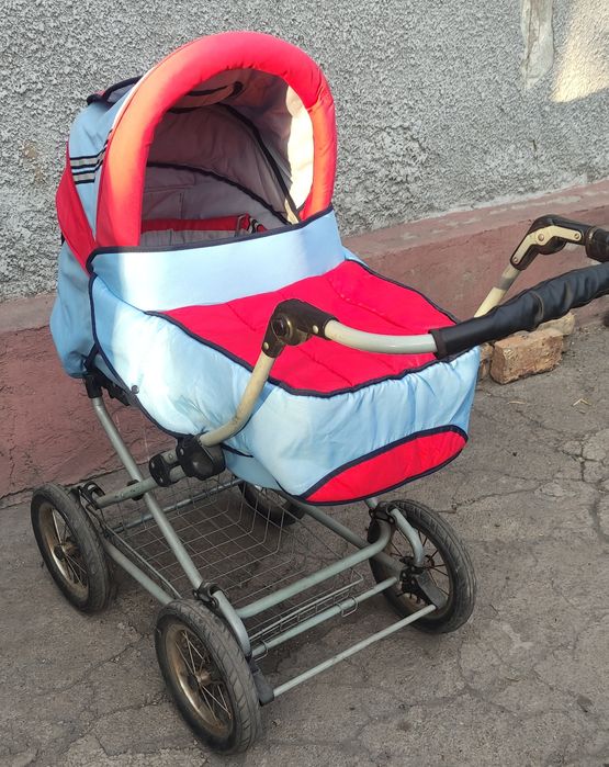 Продам коляску зима,лето
