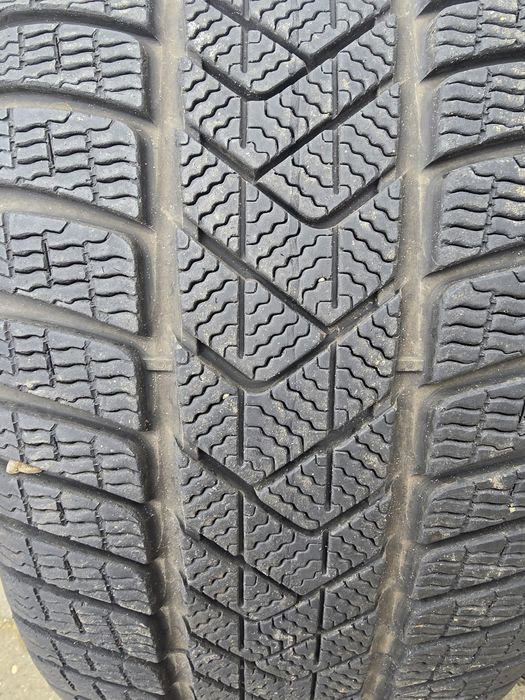 Anvelope Pirelli Sottozero3