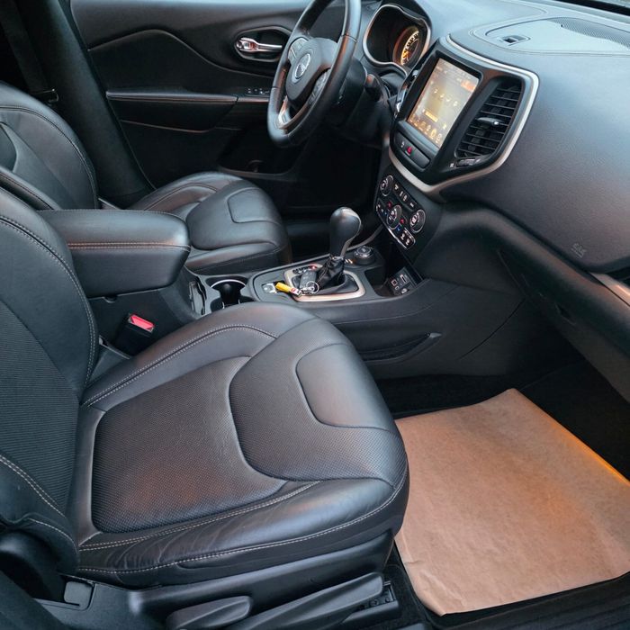 Jeep Cherokee Euro 6 2016 200 cp  Automat nr valabile