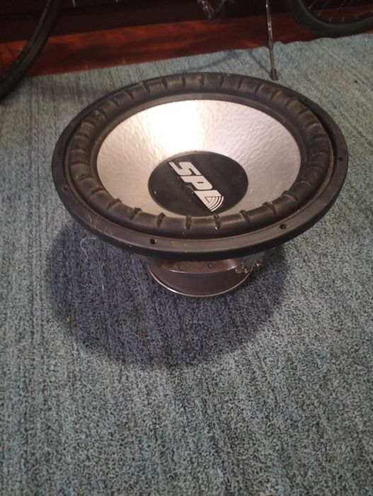 Subwoofer SPL 15" (38 cm) 2500W – Puternic – 1.500 lei negociabil