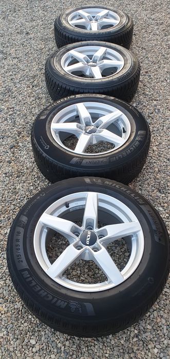 Jante aliaj  cu cauciucuri de iarna .215.65.16. .5x112.