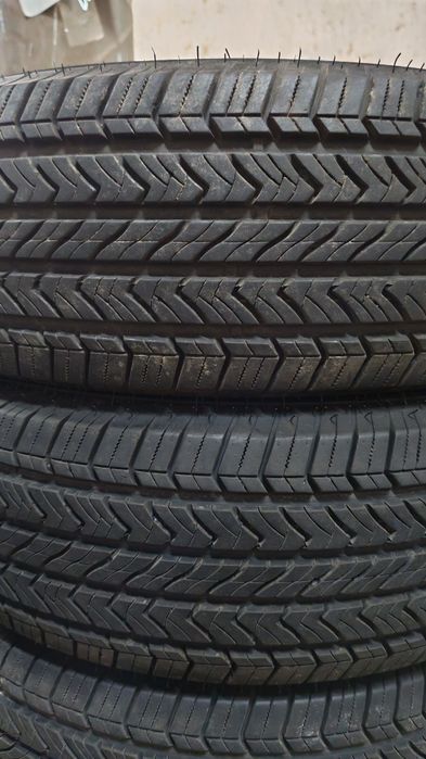 Авто шина для легковых автомобилей.