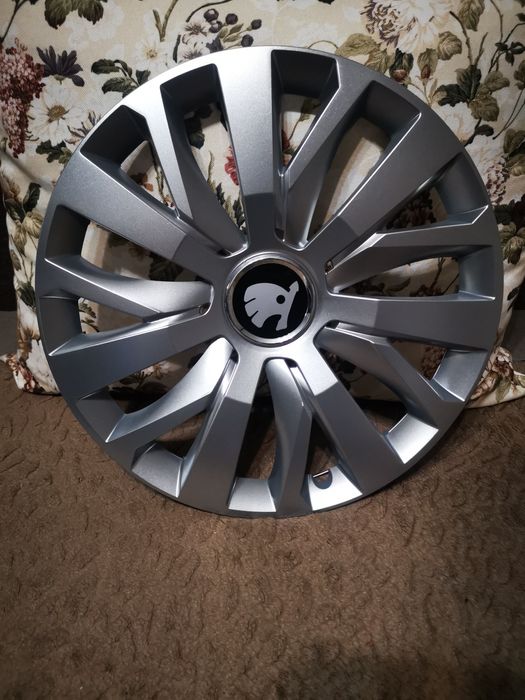 Capace roti Skoda 15inchi,logo nou-Capace Renault,Peugeot,Logan 15inch