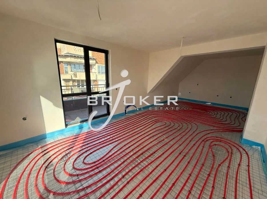 Продава се Многостаен апартамент в Кърджали, Център - 326 кв.м за 921 €/кв.м - Снимка #11