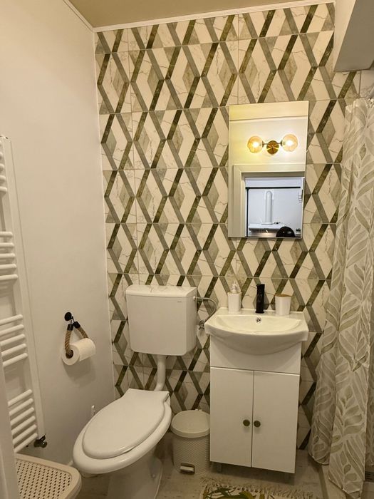 Inchiriez garsoniera