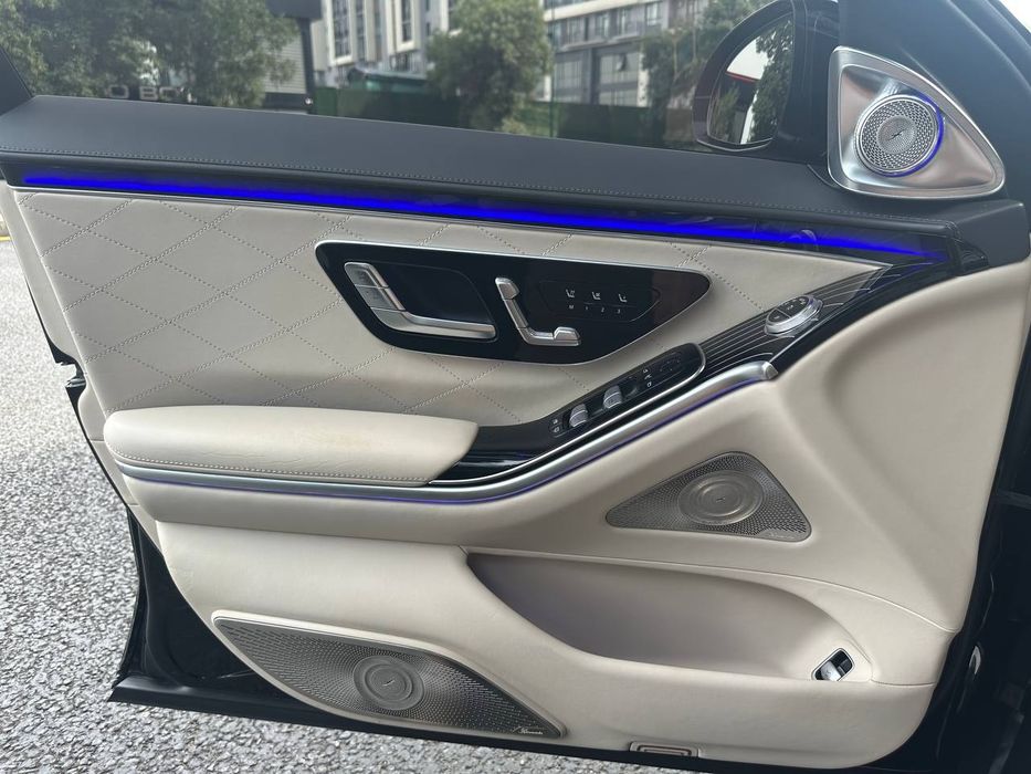 Срочно Продаётся mercedes-benz
