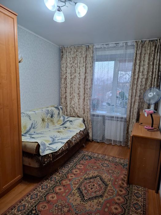 Продам 3к квартиру р-н парка Победы 3/5