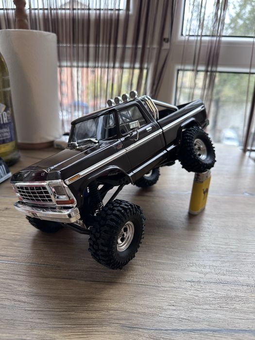 Traxxas TRX4M Ford f150 crawler ,