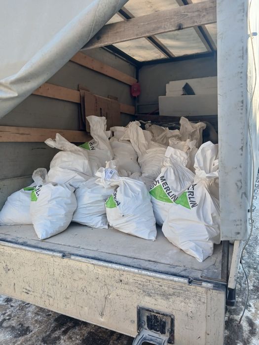 Transport marfa mutari și debarasari