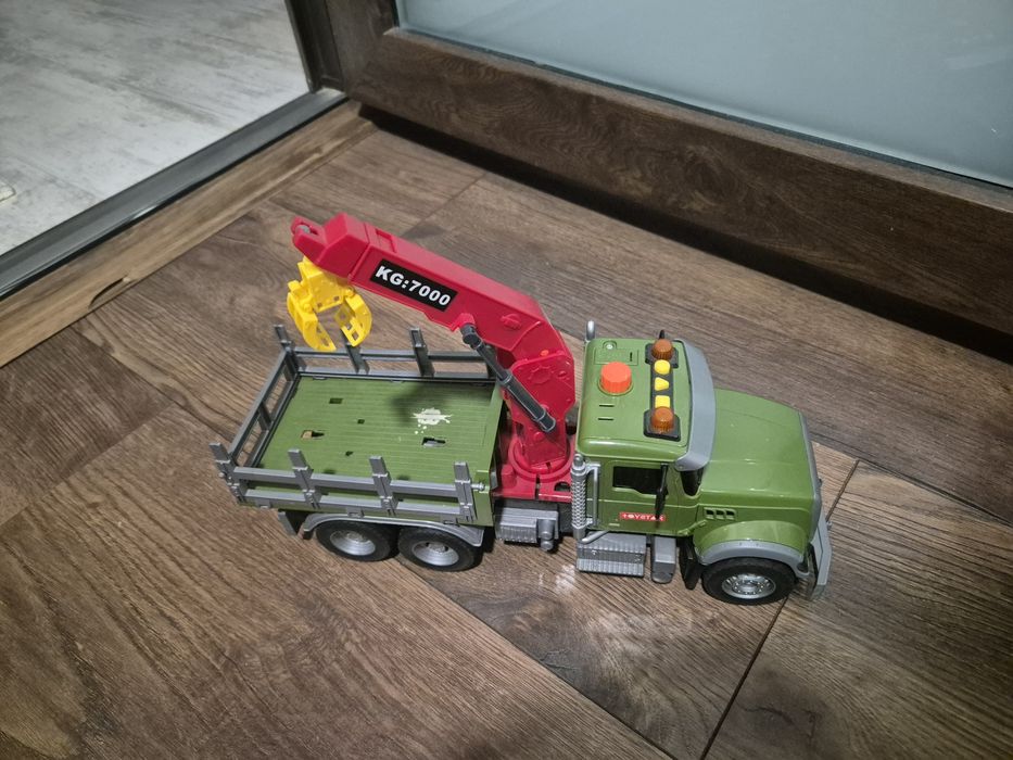 Elicopter si masinuta de tractare