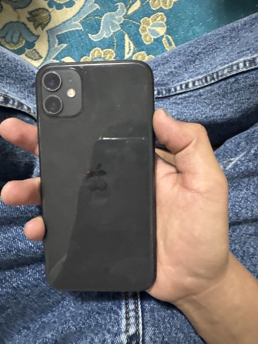 Продаю iPhone 11