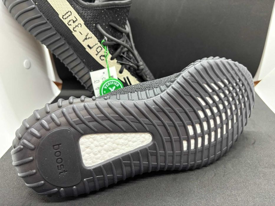 Yeezy Boost 350 V2 Core Black White