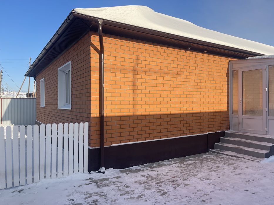 Дом в центре район 3 школы !