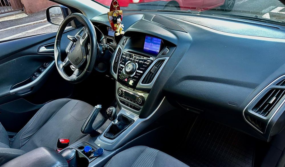 FORD Focus 0 — imagine 4