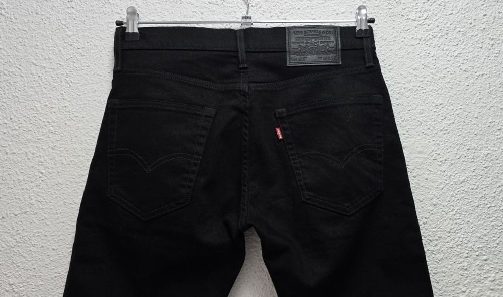 Нови.  О ригинални дънки.  Levi's 512 Slim Taper.