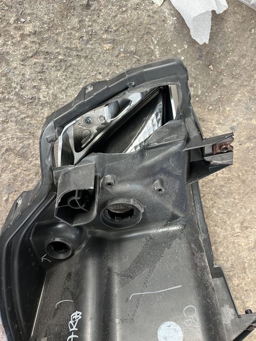 Фар Suzuki Vitara 2020г ляв и десен